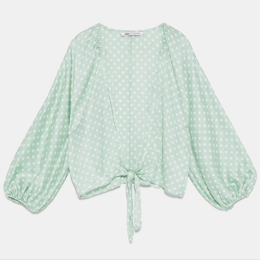 💙 EUC Polka Dot Blouse - Picture 3 of 6